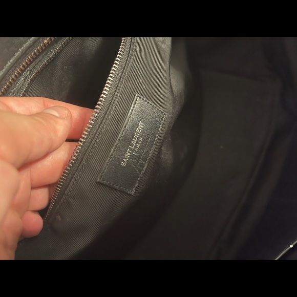 SAINT LAURENT Medium Tribeca Shopping Bag - Picture 5 of 16